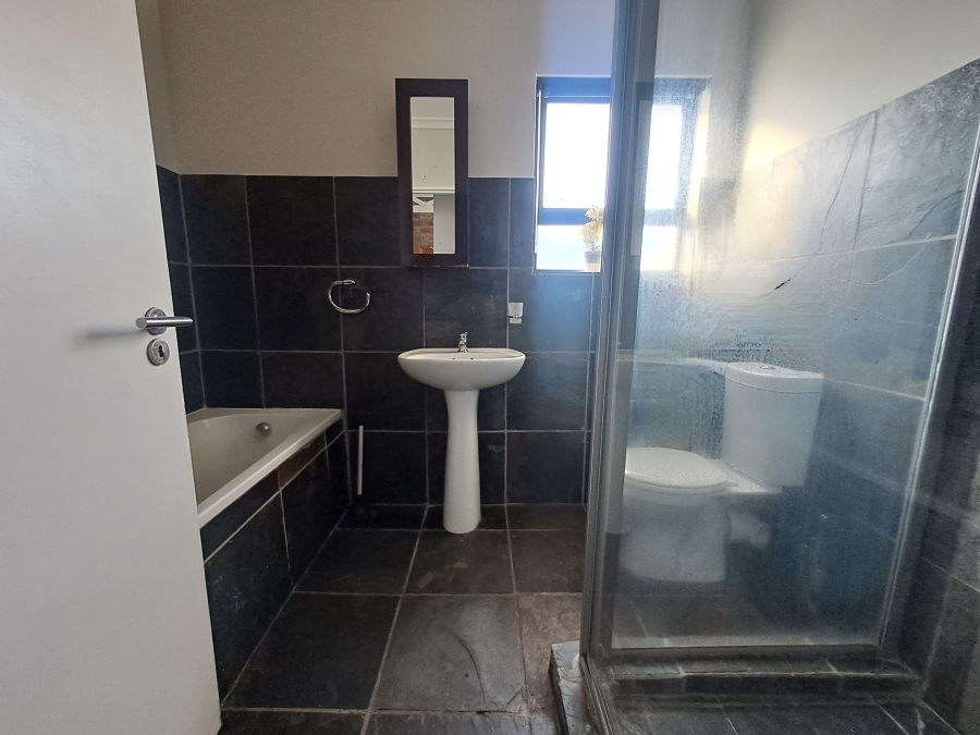 To Let 2 Bedroom Property for Rent in Table View Western Cape